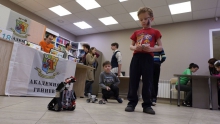 Интерактивная выставка роботов на «Арт-бук вечеринке»