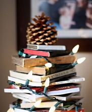 «В снежном царстве, в морозном государстве»: громкие чтения рождественских и новогодних историй